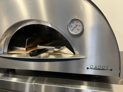 CHRISTMAS AND NEW YEAR SALE: Little Daddy Commercial Grade Wood fired Pizza Oven. £100 OFF and FREE Pizza Peel